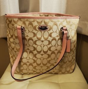 Coach Signature Tote
